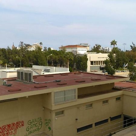 Modern City Center Apt Ларнака Екстер'єр фото